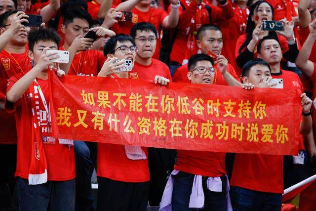 阿扎尔得到了安切洛蒂的信任，但表现仍难令人满意